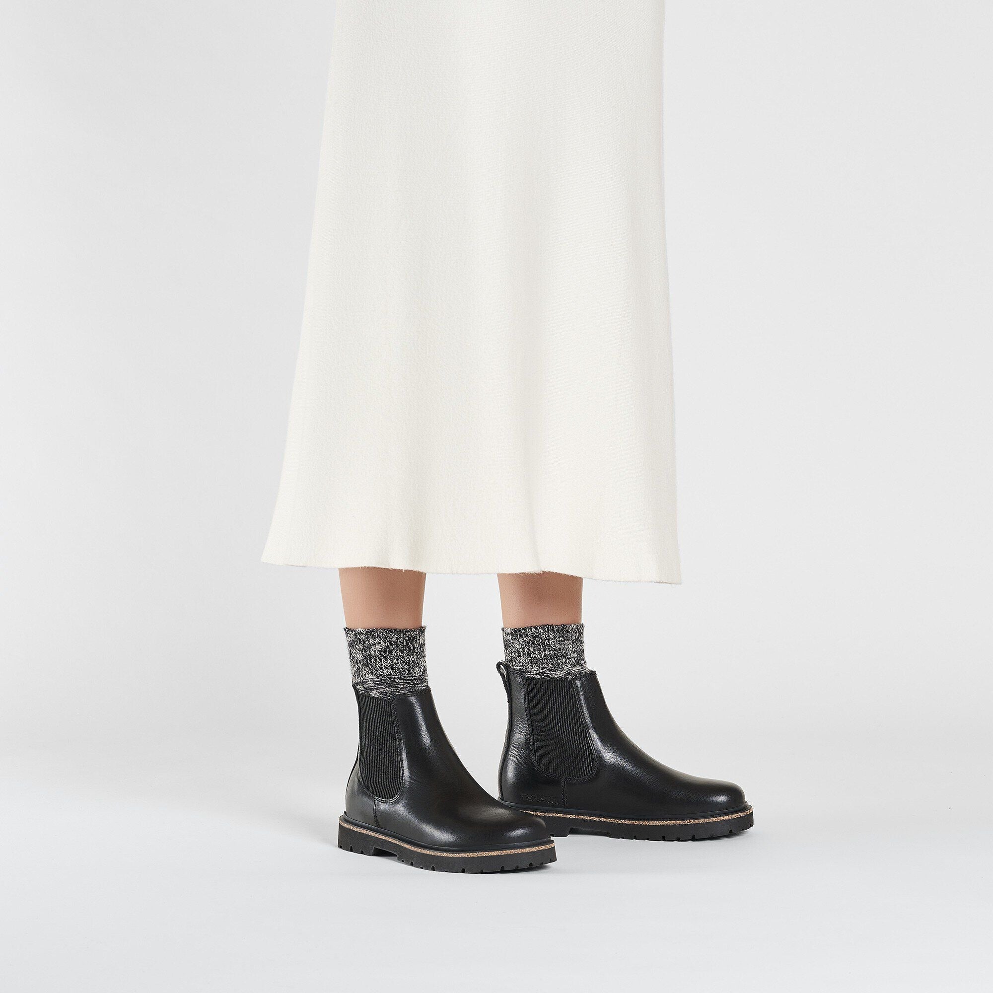 Highwood Slip On | Women | Leather | Black - Image 3