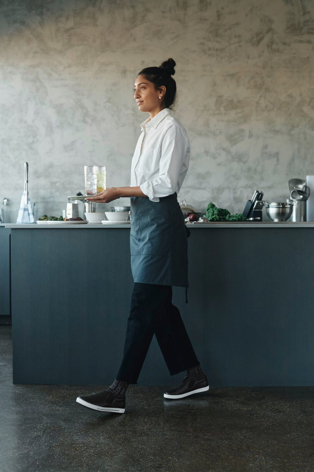 QO 400 Slip On | Leather | Black - Image 2